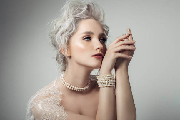 Tips Memilih Gelang dan Kalung Wanita Sesuai Gaya Berpakaian, Biar Penampilan Kamu Makin Ciamik!