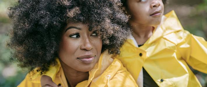 Cari Jas Hujan? Pilih yang Gaya, Jangan yang Biasa Aja!