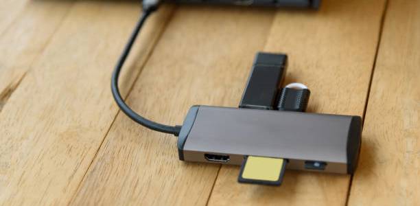 Apa Itu Card Reader? Kenali Fungsi, Jenis, dan Cara Kerjanya