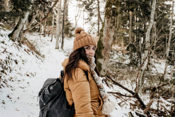 Gaya Tetap Kece Saat Winter? Intip 5 Inspirasi Outfit dengan Jaket Puffer Buat Liburan Mendatang!