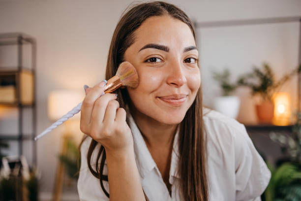 7 Tips Menggunakan Oil Control Powder untuk Makeup Minimalist Look