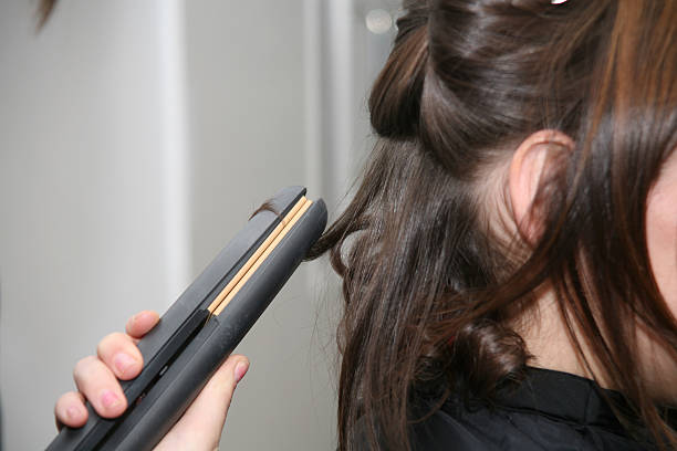 5 Trik agar Hasil Catokan Curly Tahan Seharian Walau Kena Angin