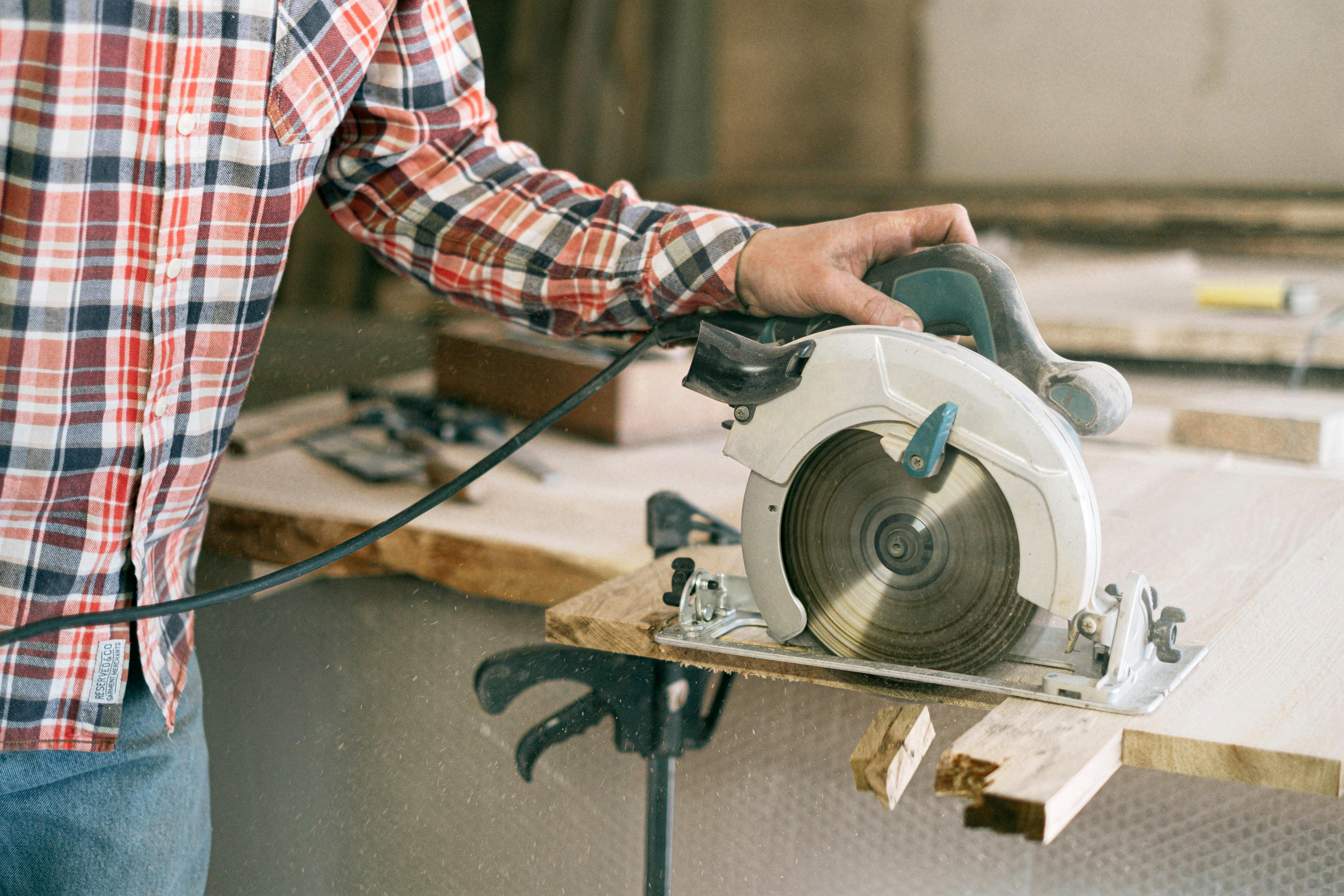 Dari Pemula Jadi Profesional! Ini 5 Proyek DIY yang Lebih Gampang Pakai Circular Saw