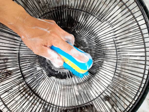 Cara Cepat Membersihkan Kipas Angin Tanpa Perlu Dibongkar