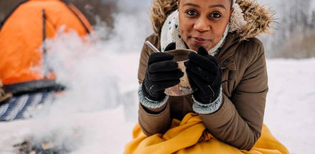 Kedinginan Saat Camping? Ini Solusinya Tanpa Harus Bawa Banyak Jaket!