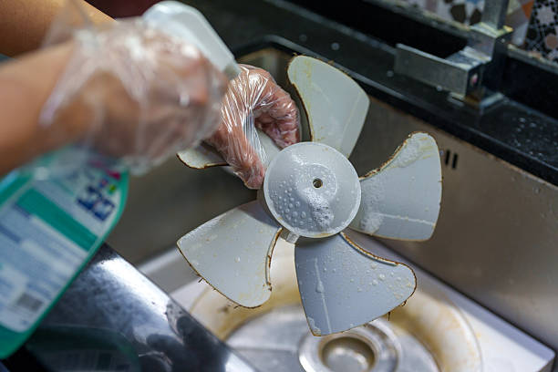 Exhaust Fan Plafon Kotor? Begini Cara Praktis Membersihkannya Biar Udara di Ruma