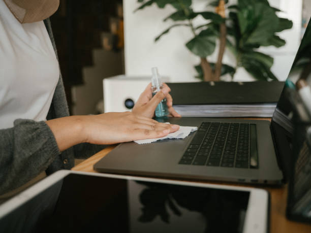 Gak Cuma HP, Laptop Juga Perlu Antigores! Lindungi Layar dari Baret Maut