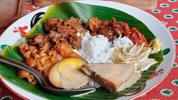 Obati Rindu Masakan Indonesia di Mancanegara, Gudeg Kaleng Jawabannya!