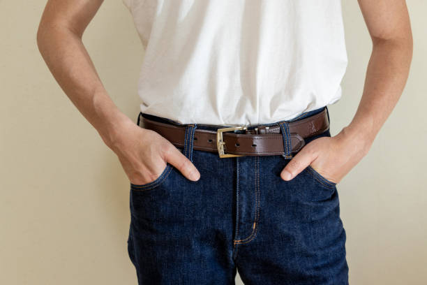 Dari B aja Jadi Ganteng, Ini 7 Ide Outfit Simple yang Keangkat Berkat Ikat Pinggang