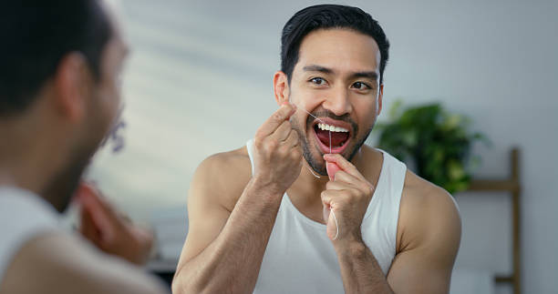 Anti Bau Mulut, Dental Floss Bikin Gigi Bersih dan Senyum Percaya Diri