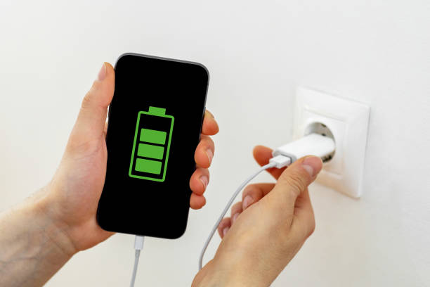 Kenapa Adaptor 33W Jadi Solusi Satu Untuk Banyak Perangkat di Rumah