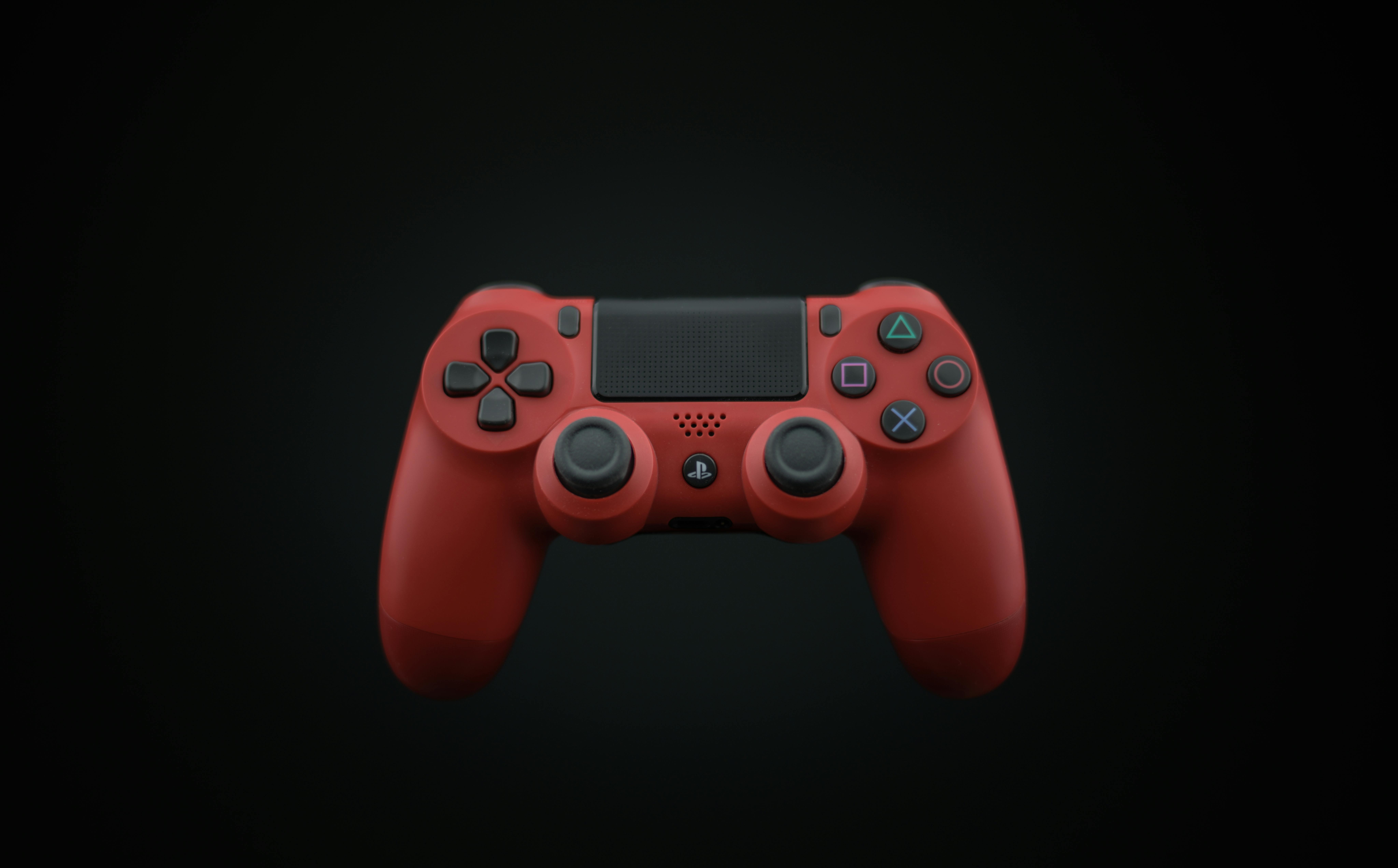Gamepad Simetris vs. Asimetris? Pilih Desain Controller Ternyamanmu!