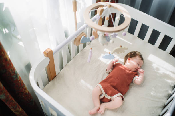 Bayi Tidak Bisa Tidur tanpa Digendong? Ini Tips yang Bisa Orang Tua Lakukan
