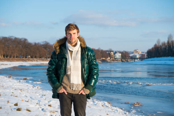 Gaya Tetap Kece Saat Winter? Intip 5 Inspirasi Outfit dengan Jaket Puffer Buat Liburan Mendatang!