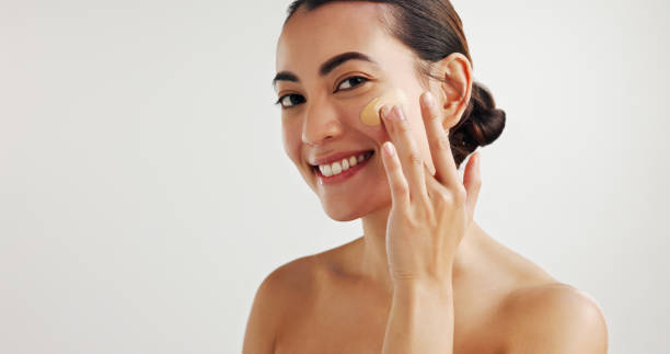7 Trik Pakai Foundation untuk Hasil Makeup Flawless