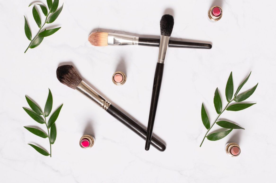 Panduan Make Up Kilat Saat Waktu Bersiap Sangat Terbatas
