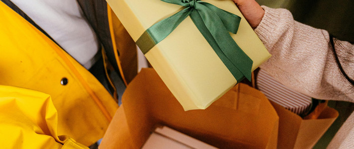 Paper Bag Solusi Praktis dan Estetik untuk Hadiah Natalmu, Coba Deh!