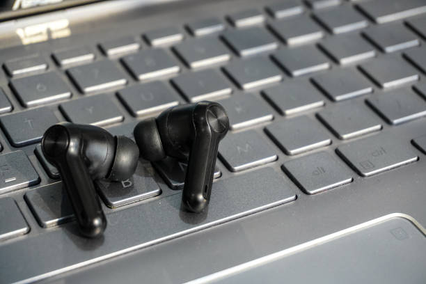 Bebas Kabel Tanpa Batas, Mengupas Tuntas Kelebihan dan Kekurangan True Wireless Stereo!