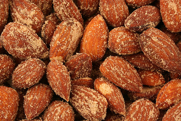 Kenapa Kacang Almond Panggang Bisa Jadi Pengganti Gorengan yang Lebih Sehat