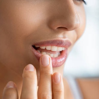Kapan Waktu Terbaik Pakai Lip Serum? Ini Panduan Lengkapnya!