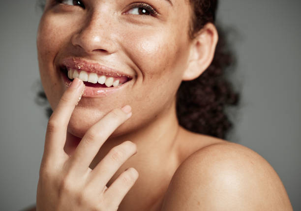 5 Rahasia Bikin Tampilan Bibir Terlihat Glossy, Sehat, dan Sexy Seharian!
