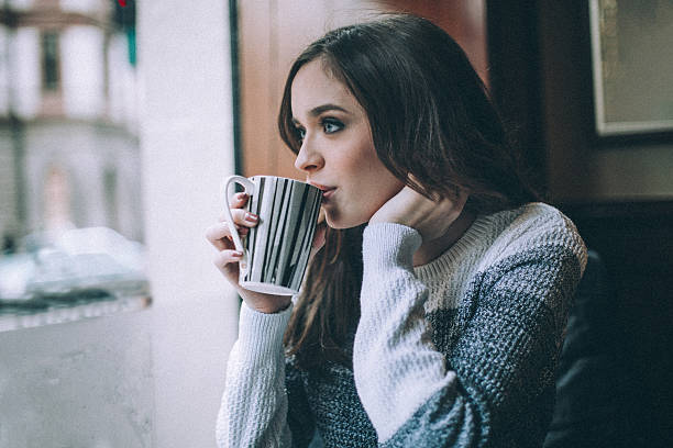 Biar Tetap Kece, Ini 5 Tips Fashion Musim Hujan agar Hangat tapi Stylish