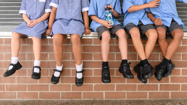 4 Hal yang Perlu Diperhatikan saat Membeli Sepatu Sekolah Anak, Orang Tua Wajib Tahu!