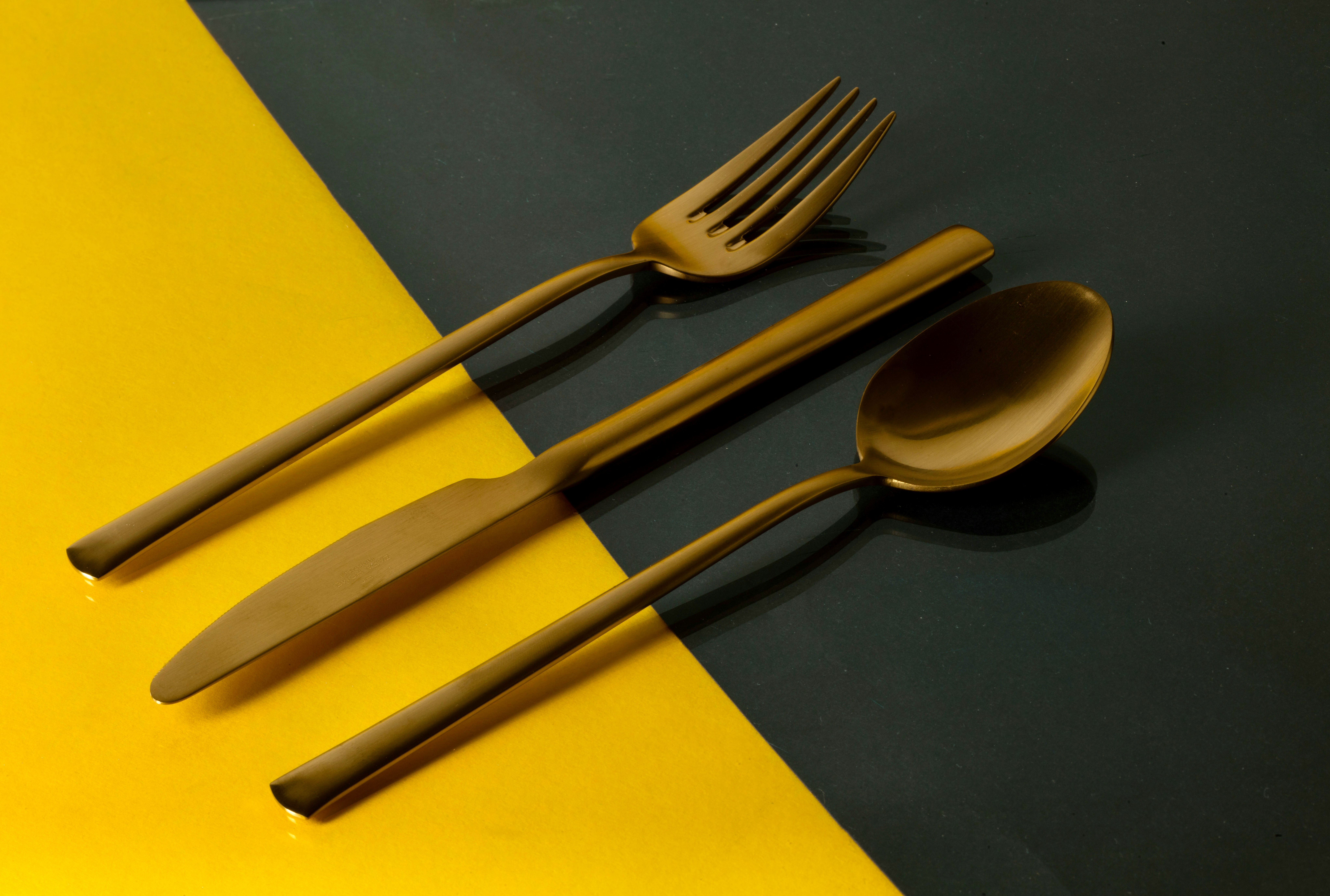 Stop Pakai Sendok Plastik! Bawa Travel Cutlery Set Sendiri