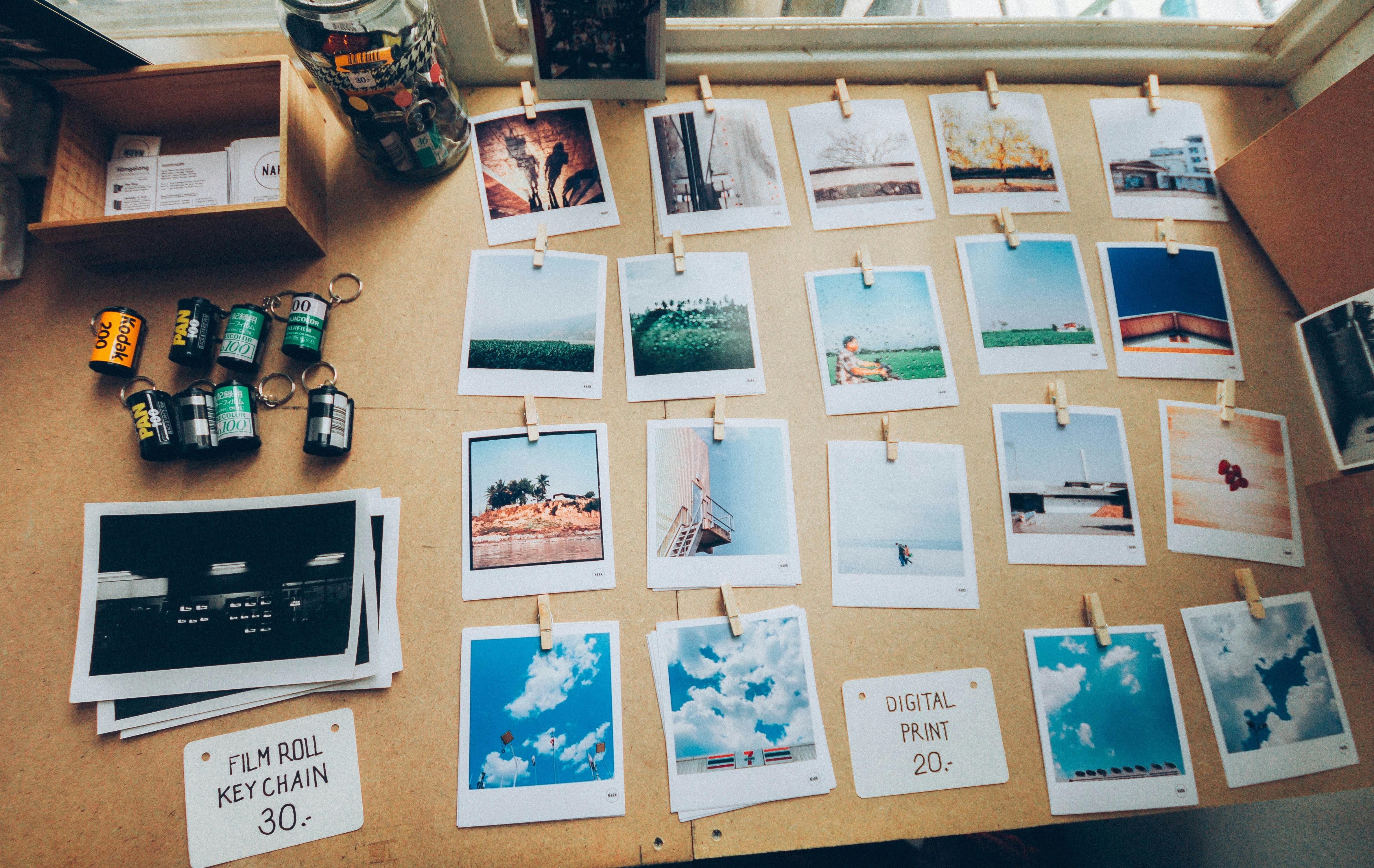 Bingung Simpan Hasil Foto Polaroid? Ini Solusinya dengan Foto Album!