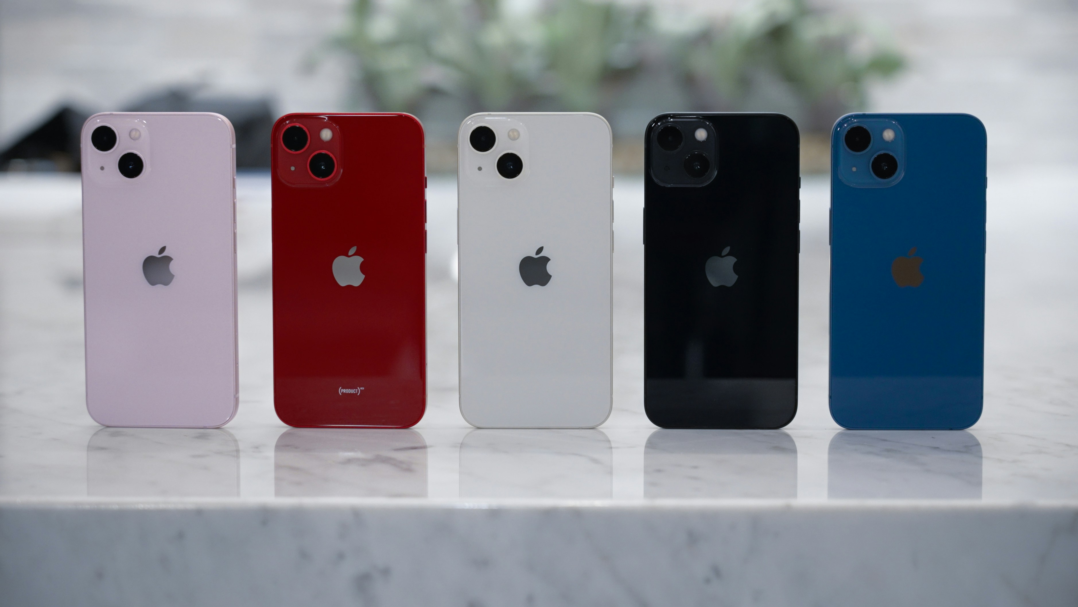 Bukan Lagi HP Baru, Tapi Performa iPhone 13 Masih Jawara di 2025