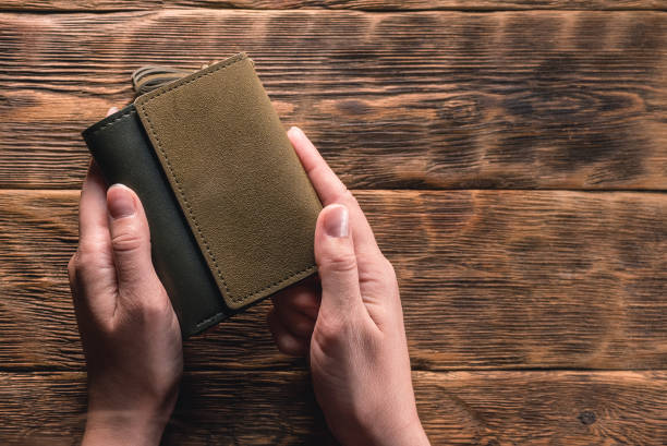 Dompet sebagai Kado, Ide Hadiah Penuh Makna untuk Orang Tersayang