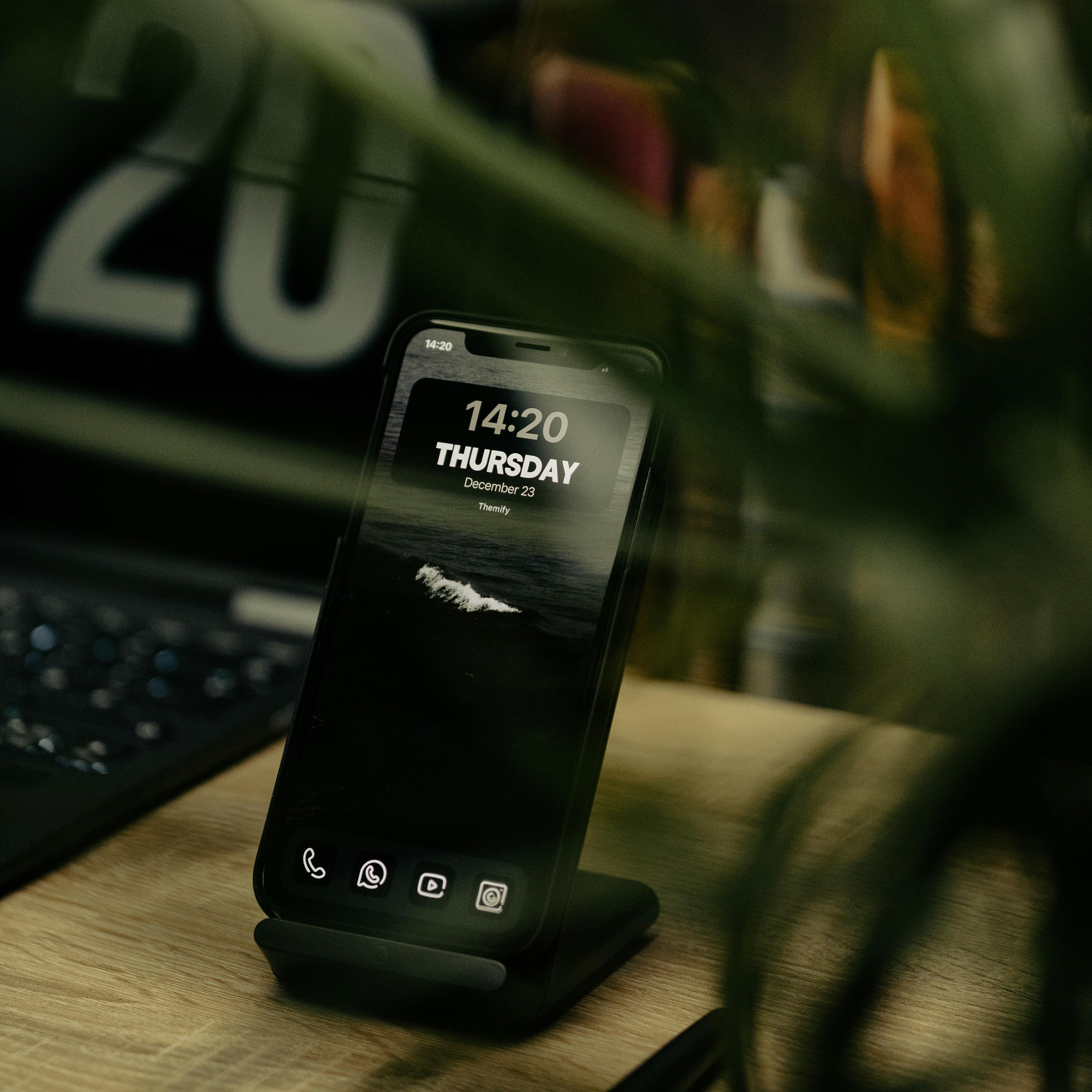 Nggak Perlu Ribet Kabel, Cas HP Lebih Praktis dengan Wireless Charger