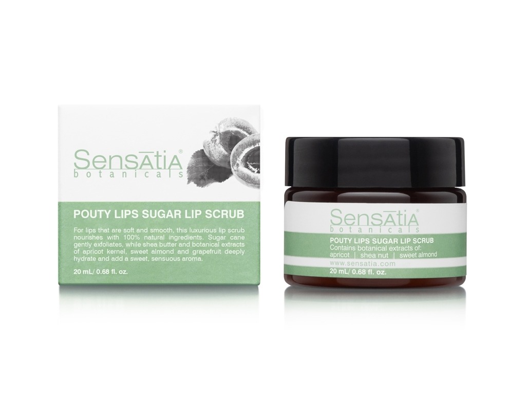 Bibir Kering? Ini Alasan Mengapa Kamu Butuh Lip Scrub Sekarang
