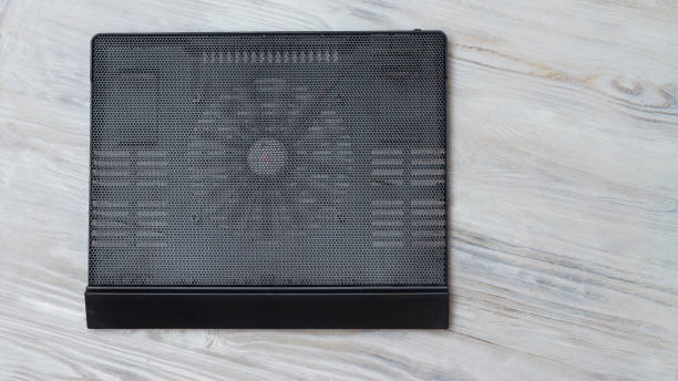 Efektifkah Cooling Pad Laptop? Ini Penjelasan Kapan Sebenarnya Perlu Dipakai