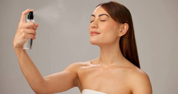 5 Trik Pakai Setting Spray untuk Atasi Wajah Berminyak dan Kilap