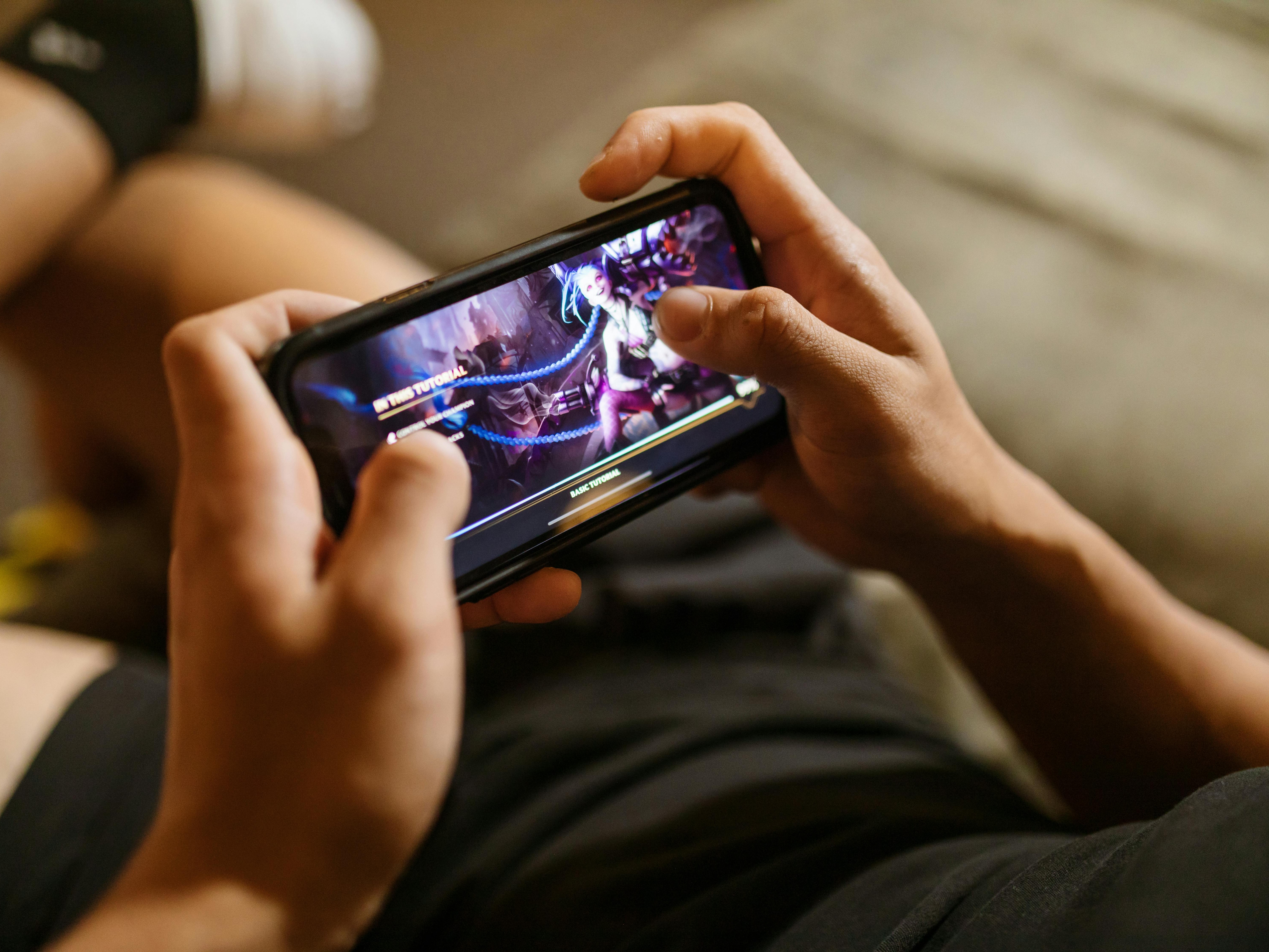Stop HP Panas Pas Push Rank! Coba Pendingin HP Andalan Gamer ini