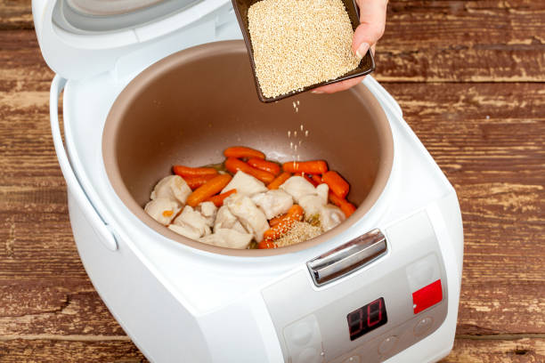 Cara Menghangatkan Makanan di Rice Cooker Biar Tetap Enak dan Aman