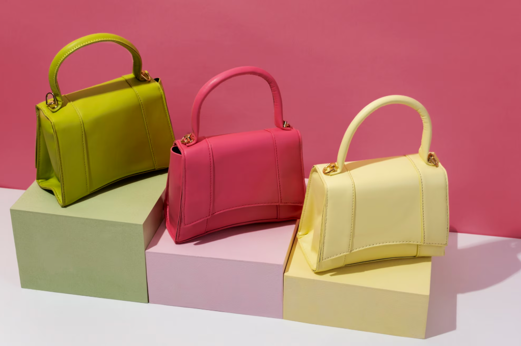 Tas Wanita Kekinian, Aksesoris Fashion yang Bikin Penampilan Naik Level
