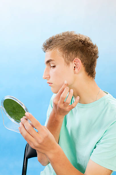 Rahasia Pimple Patch, Apakah Boleh Dipakai Sesering Itu?