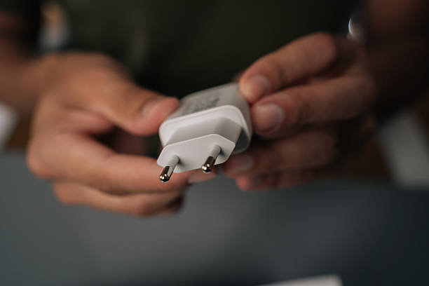 Adaptor Tenang untuk Baterai Awet, Pilihan Daya yang Cocok Buat Kamu