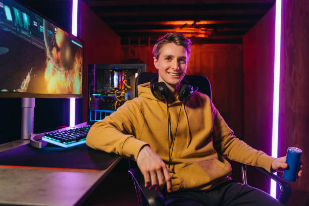 Risiko Pakai Headphone Gaming yang Nggak Nyaman dan Cara Pilih yang Aman Buat Kamu