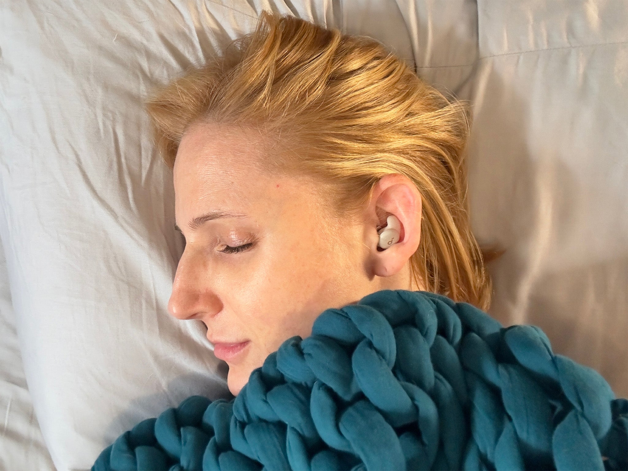 Stop Bising! Kenali Sleep Headset Bluetooth, Jaminan Tidur Nyenyak
