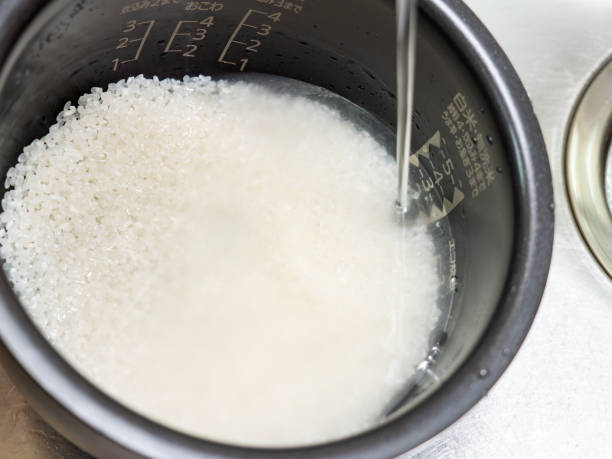 Panduan Cara Pakai Rice Cooker dari Takaran Air sampai Nasi Siap Disajikan
