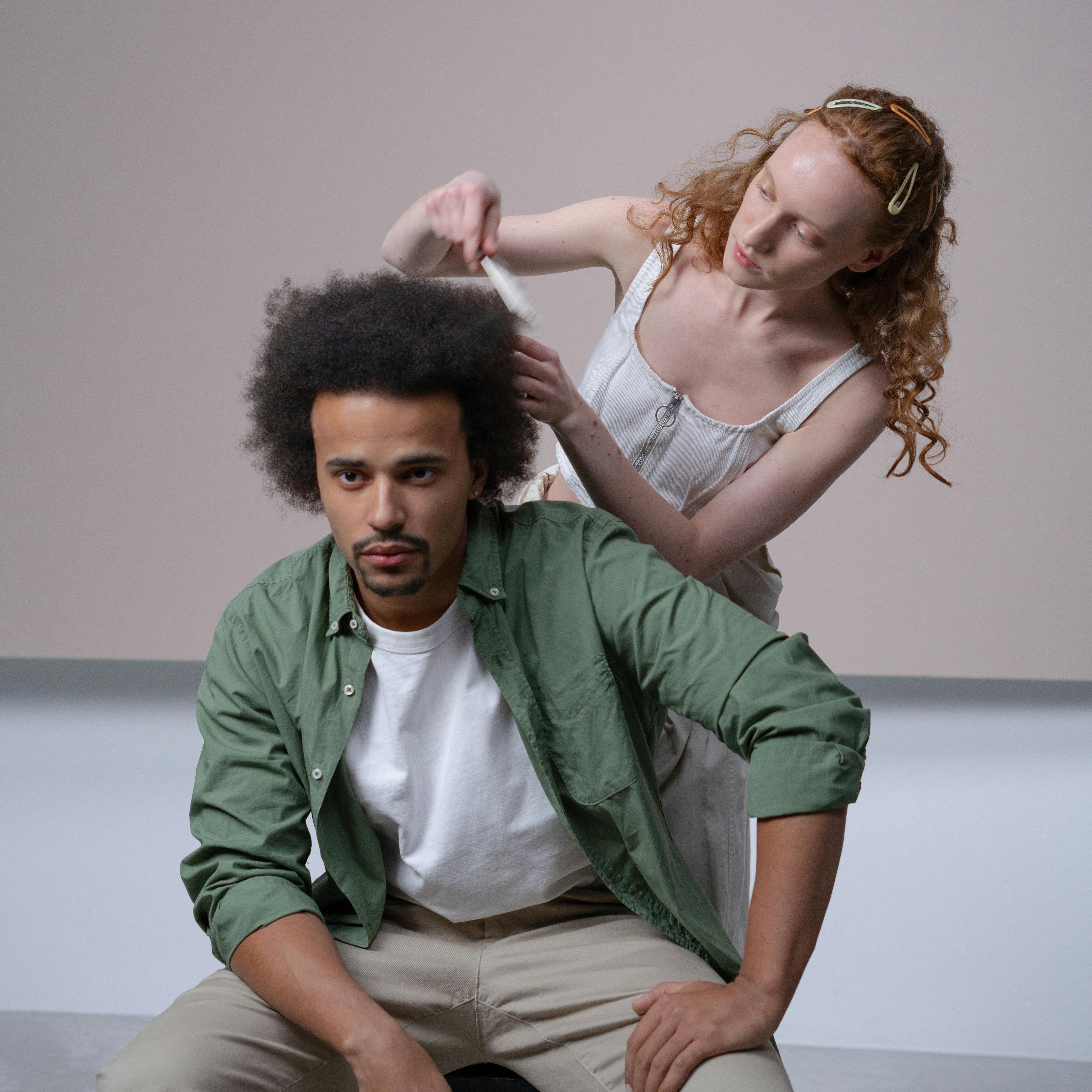 Capek Sama Kutu Rambut? Coba Sisir Elektrik GOTO Vacuum V-Comb