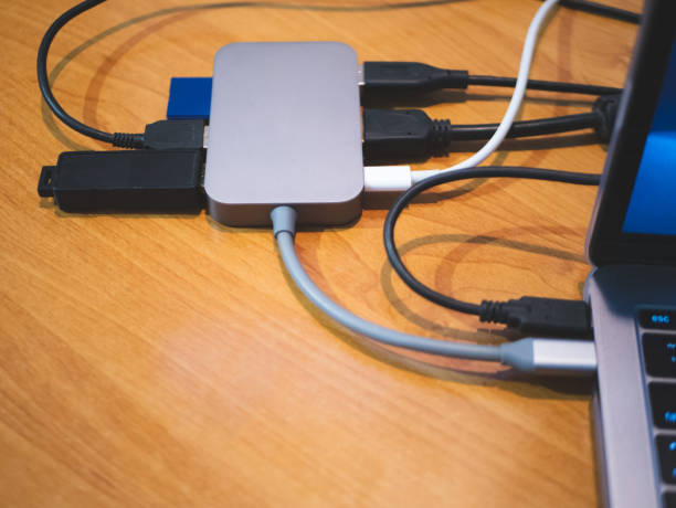 Adapter Hub Bisa untuk Port Apa Saja?