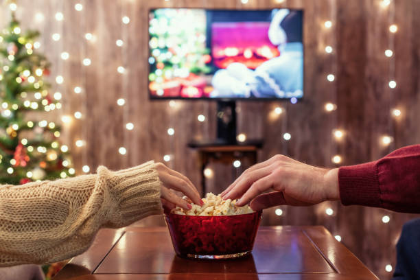 Libur Akhir Tahun Lebih Enak Kalau Pakai Smart TV 43 Inch