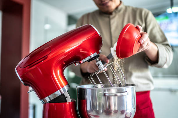 7 Perbedaan Utama Stand Mixer dan Hand Mixer, Pemula Baking Wajib Tahu!