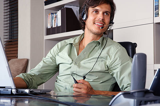 Mengenal Headset Suara Stereo, Apa Bedanya dengan Mono?