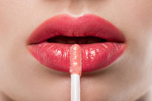 7 Trik Layering Tinted Lip Balm untuk Hasil Ombre yang Natural