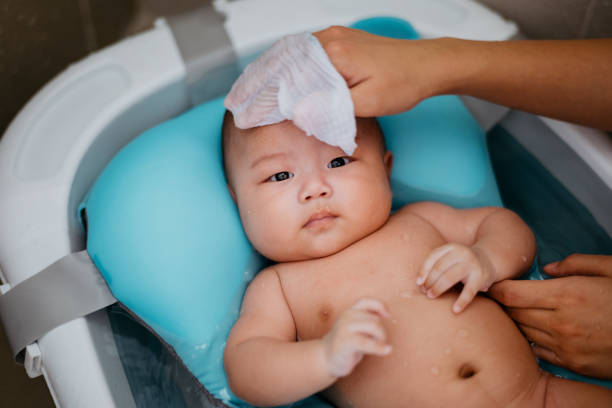 Bayi Rewel Saat Mandi? Coba Trik Ini Biar Lebih Tenang